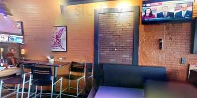 Bakari's Pizza Lounge