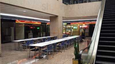 Food Court