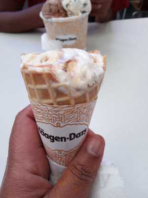 Haagen-dazs Shop