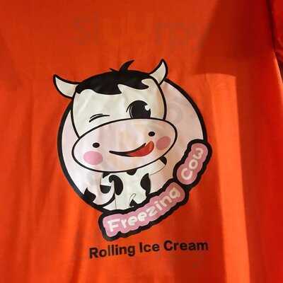 Freezing Cow Rolling Ice Cream