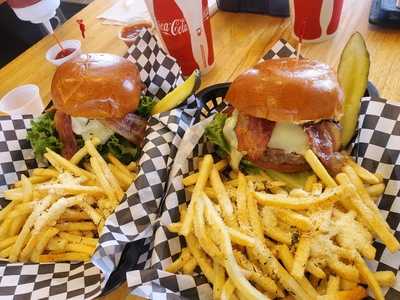 Cali "o" Burgers
