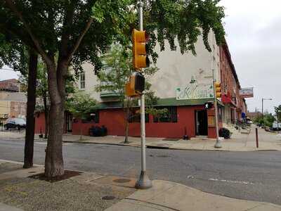 Kelliann's Bar And Grill