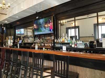 Kelliann's Bar And Grill