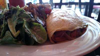 Slick Willie Table & Bar