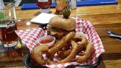 Billie Jean's Burger Pub
