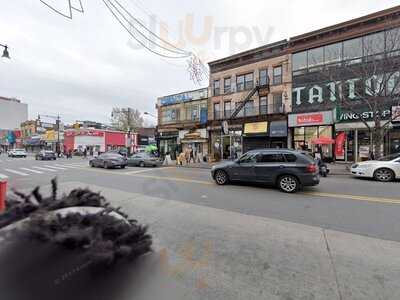 Smokey Island Grille