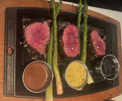 Perry's Steakhouse & Grille- Domain