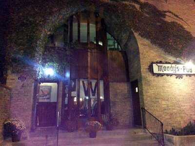 Moody's Pub