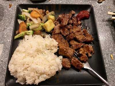 Sumo Japanese Steakhouse