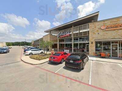 Julian's Pizzeria & Kitchen