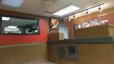 Pizza Hut / Wing Street