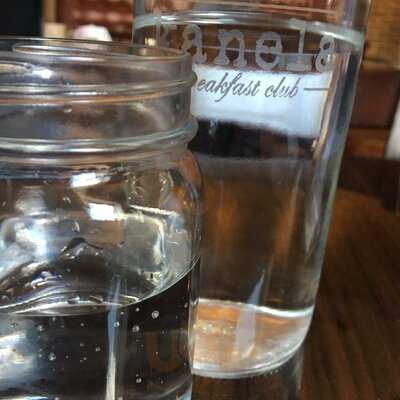 Kanela Breakfast Club