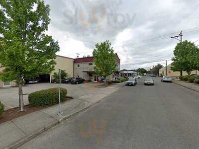 Beez Holgate Station