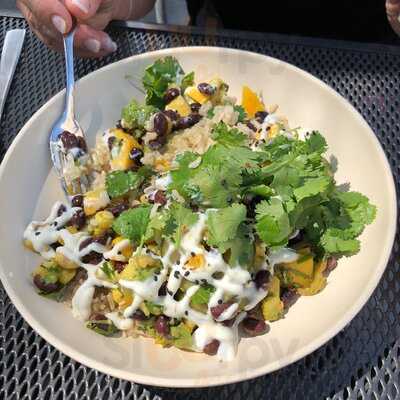 Left Coast Food + Juice