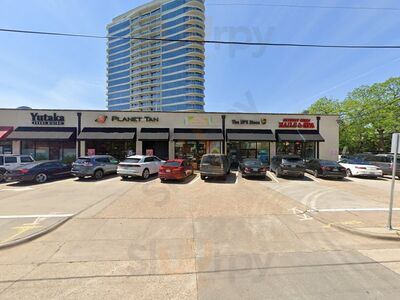 Pera Uptown Wine Bar