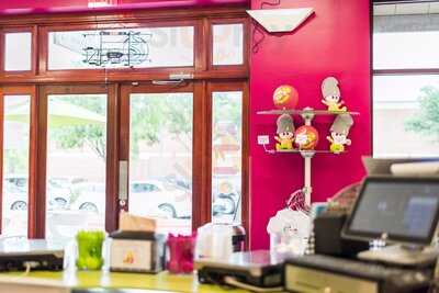 Menchie's Frozen Yogurt