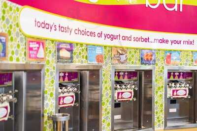 Menchie's Frozen Yogurt