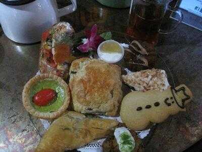 The Tea Zone And Camellia Lounge