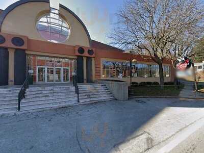 Prior's Tap And Tavern