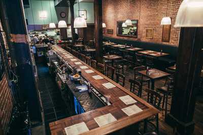 Louie's Bar And Grill