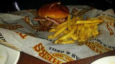 Brothers Bar And Grill