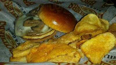 Brothers Bar And Grill