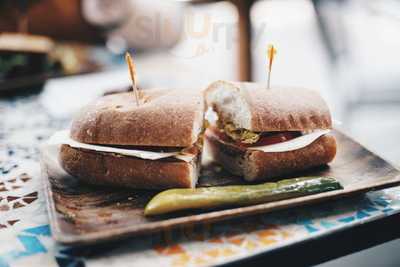 The Bear And The Bee