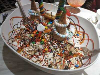 Sugar Factory Fashion Show