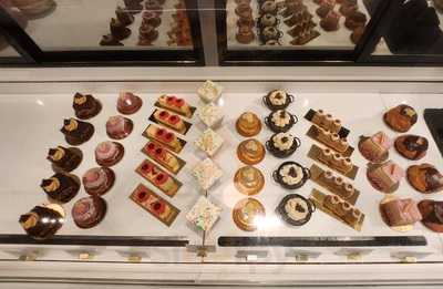 La Riviere Confiserie