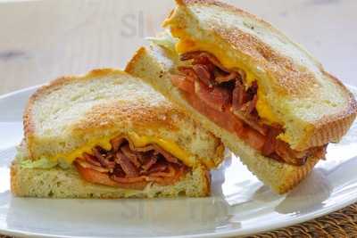 Applebee's Grill & Bar