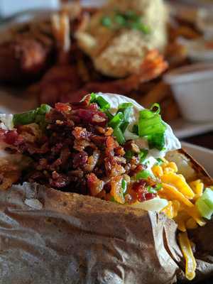 Myth Taverna And Lounge