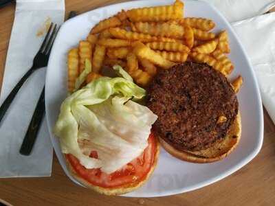 Creve Coeur Lakehouse