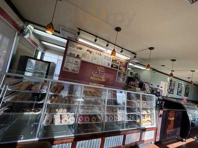 Winchell's Donuts