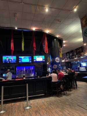 Field House Bar & Grill