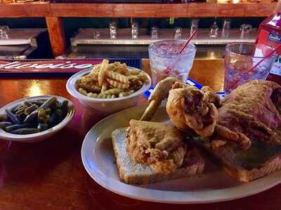 Friendly's Sports Bar And Grill