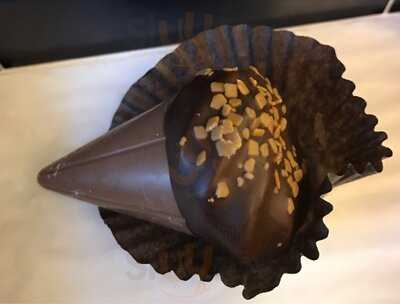 Moonstruck Chocolate Shop