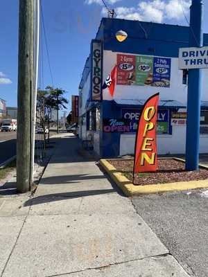 Salem Gyro & Submarine