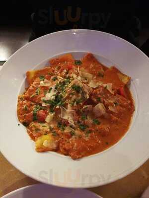 750 Restaurant & Bar