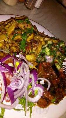 Omar's Kitchen & Bakery