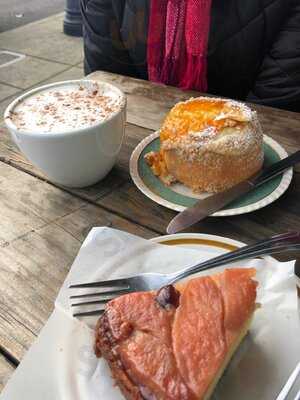 Bella's Italian Bakery