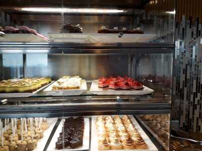 The View Restaurant & Lounge