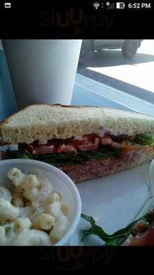 Heidi's Brooklyn Deli