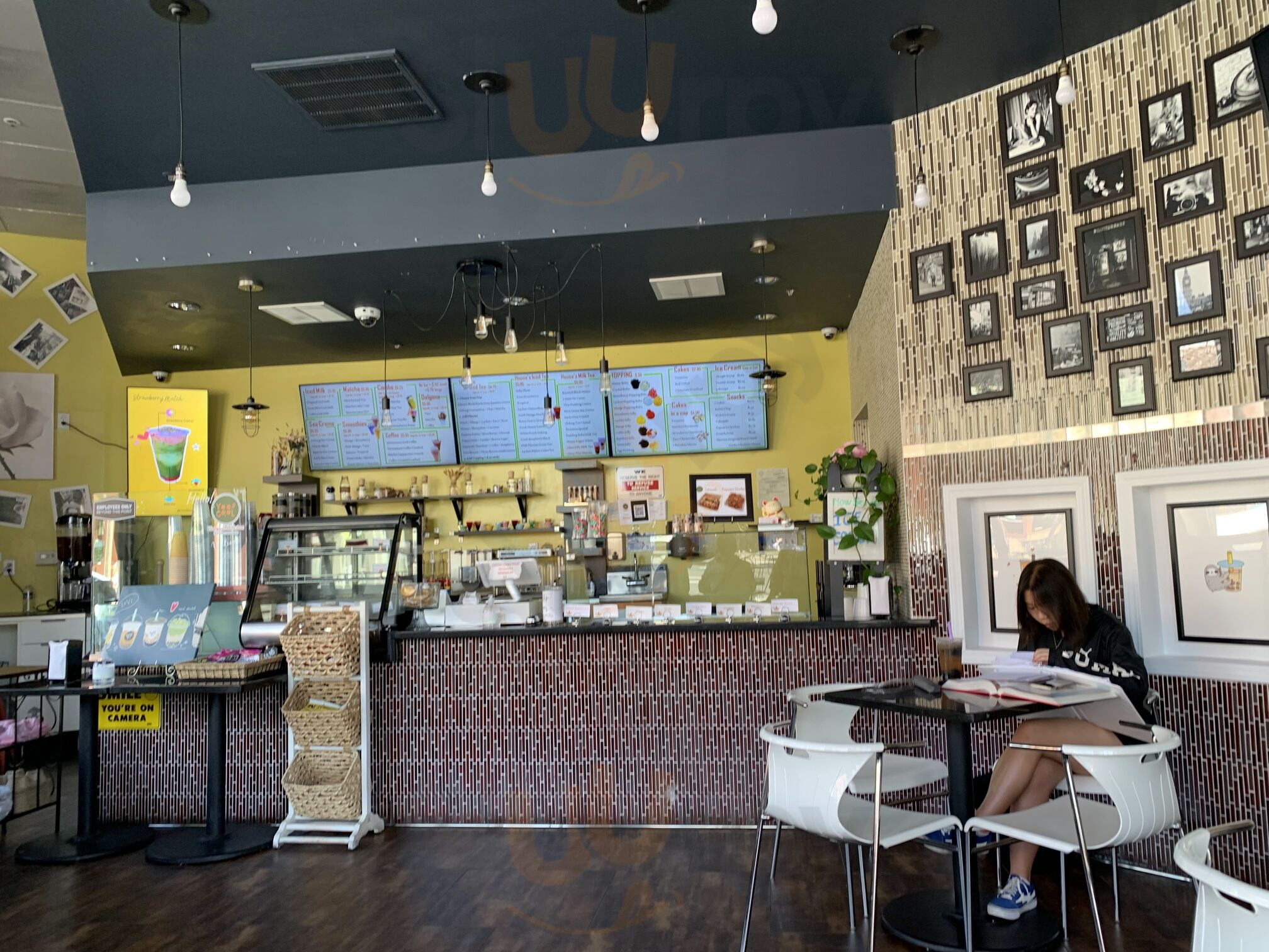 Yoogool Yogurt & Milk Tea