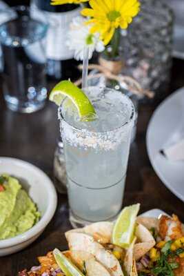 Logan 11 Bar & Kitchen