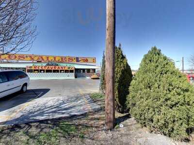 El Valle Fruiteria & Restaurant