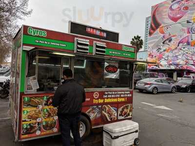 Agha's Gyros Express