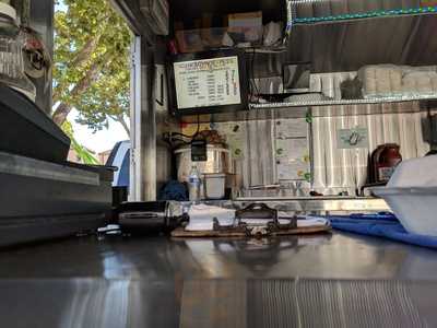 Agha's Gyros Express