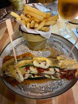 Warrington Deli & Restaurant