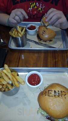 Henry's Tavern South Lake Union