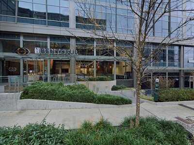 Henry's Tavern South Lake Union